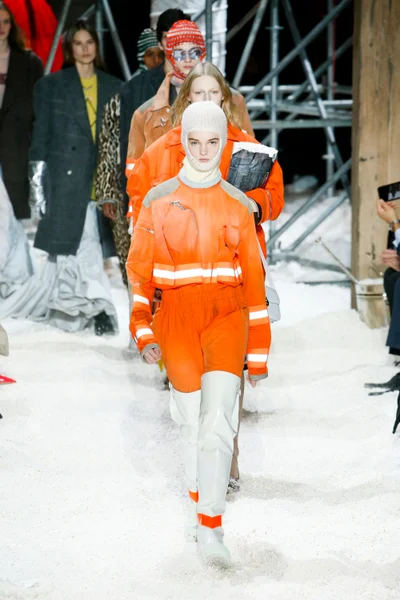 Look 65